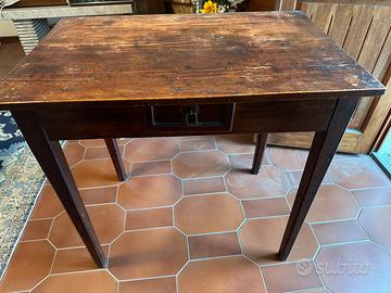 Tavolino con cassetto, vintage, legno