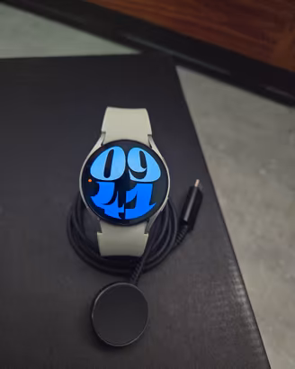 Samsung Galaxy Watch6 – Come Nuovo (Zero Graffi),