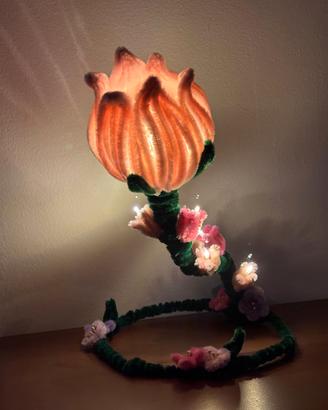 Lampada artigianale a forma di fiore🌷