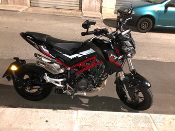 Benelli tn125t poco usato