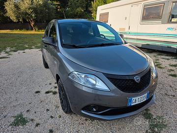 Lancia Ypsilon 1.2 69cv GPL 