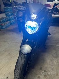 Yamaha FZ8 2013 NO ABS – 52.000 km - Akrapovic