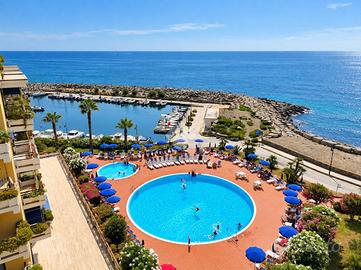 MONOLOCALE A SAN LORENZO AL MARE