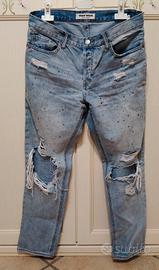 Jeans strappati