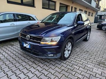 VOLKSWAGEN Tiguan 2.0 TDI SCR DSG 4MOTION Sport BM