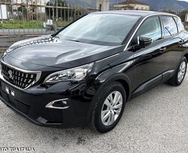 PEUGEOT 3008 1.2 BENZINA NAVI-AUTOMATICA