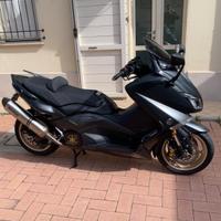 Yamaha t max Iron Max