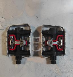 Pedali doppia funzione