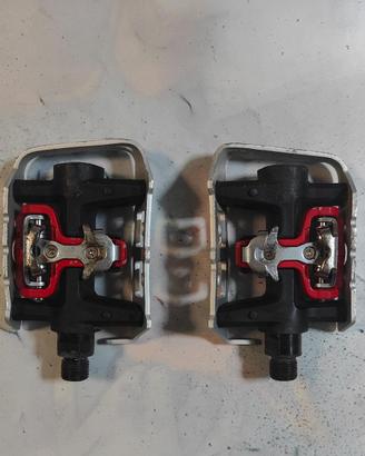 Pedali doppia funzione