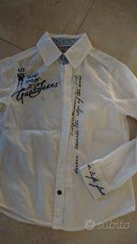 Camicia bimbo Guess bianca con scritte celesti