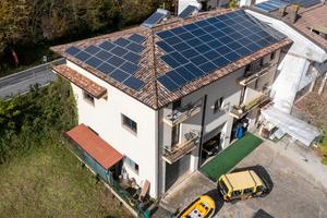 Struttura recente di 600 mq su tre piani