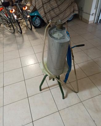 pompa per innaffiare veleni 