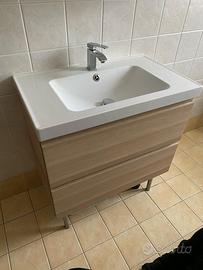 Mobiletto da bagno con miscelatore e scarichi