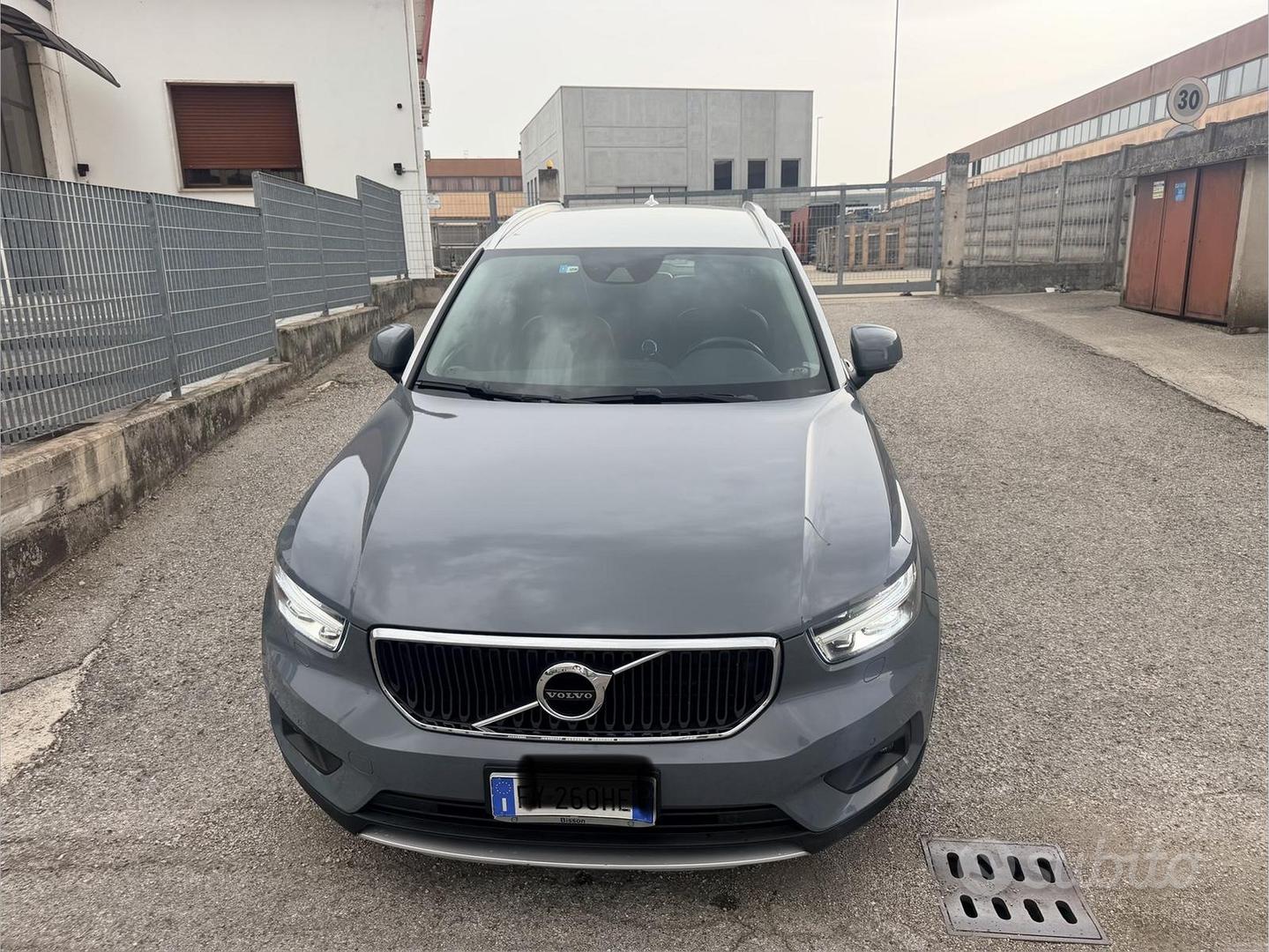 Volvo Xc40 2019 photo 2