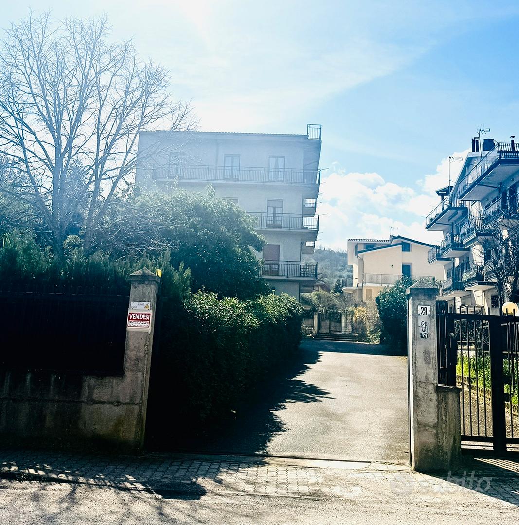 Byt, 150 m²