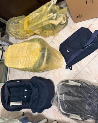 Set trilogy inglesina blu usato