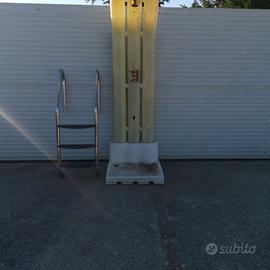 DOCCIA CON SCALA PER PISCINA DA ESTENO