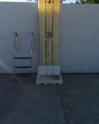 DOCCIA CON SCALA PER PISCINA DA ESTENO