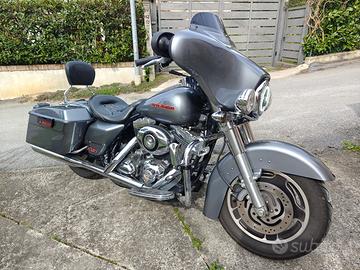 Harley Davidson Street Glide FLHX VANCE & HINES