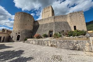 Casa Indipendente a Pettorano sul Gizio