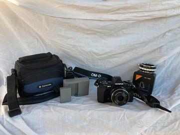 Olympus OM-D E-M5 mark ii + Zuiko 17mm f/1.8