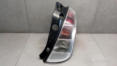 FARO POSTERIORE ESTERNO DESTRO LANCIA Ypsilon 2006