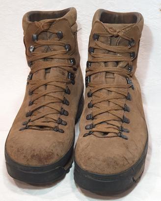 Scarpone trekking pelle e Gore-tex Tg44½ "SCARPA"