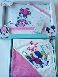 Set Disney Baby Minnie: Lenzuolini Lettino + Accap