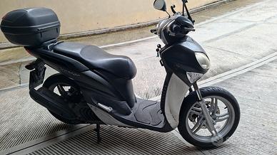 Yamaha xenter 150 con Revisione e tagliandi