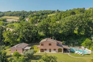 Villa Linda 3 notti a Capodanno max 14 persone