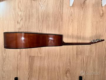 chitarra acustica yamaha