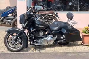 Harley-davidson CVO Street Glide 1800 FLHXSE IN PR