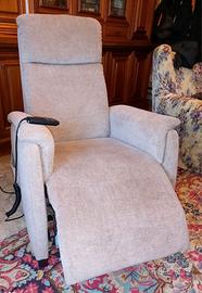 Poltrona elettrica reclinabile