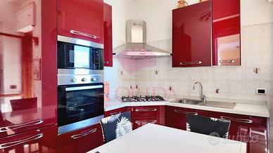 CUCINA SEMINUOVA TRASPORTO GRATIS SU ROMA CELEREE