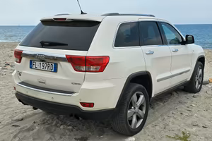 Splendida Jeep Grand Cherokee  Overlad  