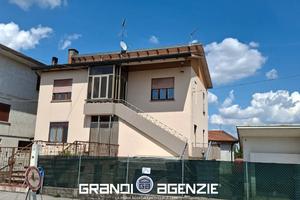 Porzione di bifamiliare sul Montello