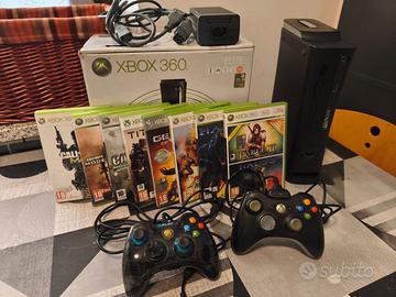 Xbox 360 Elite 120GB, 8 giochi, 2 controller