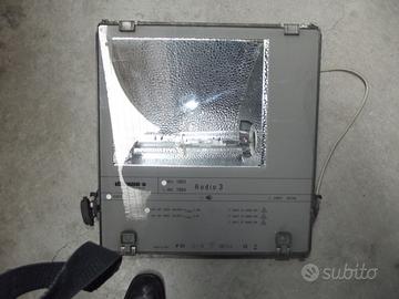 PROIETTORE DISANO  MOD. RODIO 3   250 WATT IODURI