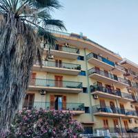 Via wagner: luminoso 3 vani con garage e terrazzo