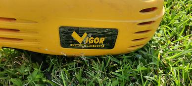 Decespugliatore Vigor - alloggio filo da sost.