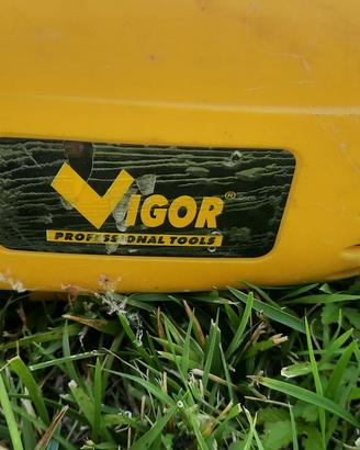 Decespugliatore Vigor - alloggio filo da sost.