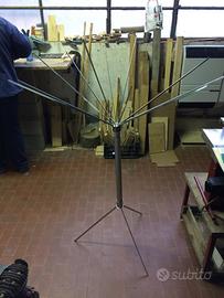 Stendibiancheria portatile in acciaio