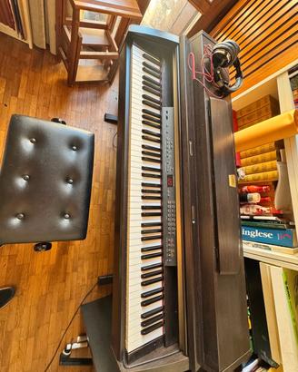 YAMAHA CLAVINOVA CLP - 240 pianoforte con sgabello