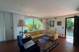 Boissano si propone quadrilocale con vista mare