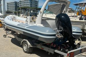 Asso 58 con Mercury F150 e rimorchio