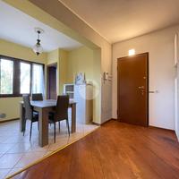 MONOLOCALE A TRAVAGLIATO