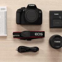 Canon EOS 2000D + Obiettivo Kit 18-55mm