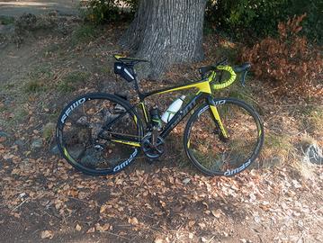 bici corsa Giant carbonio taglia S 