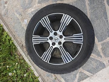 cerchi volvo xc 40 