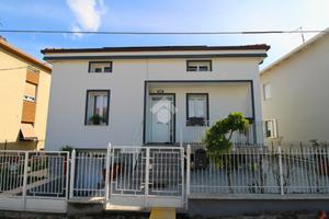 VILLA SINGOLA A PESARO